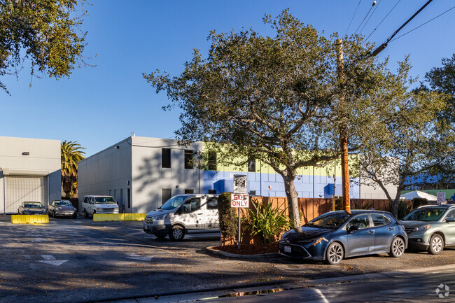 One of the newer schools in Menlo Park is Synapse School.