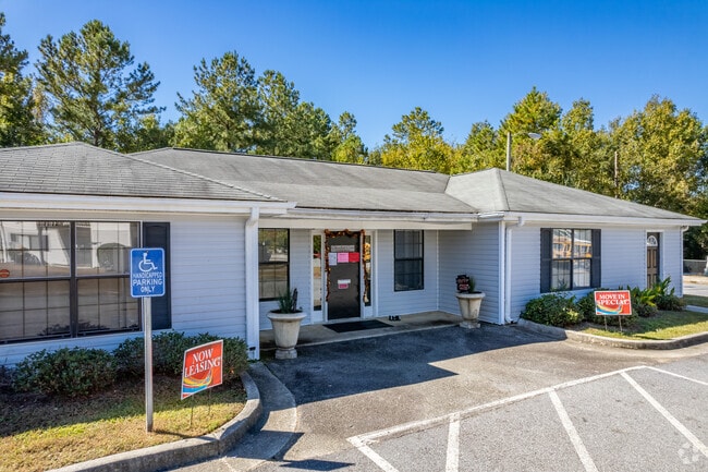 Leasing Office
