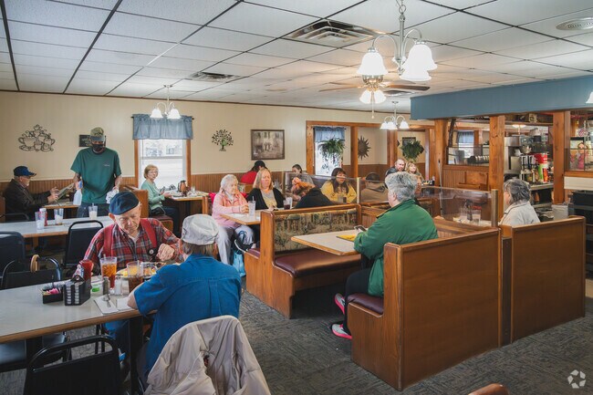 When it comes to breakfast and lunch, the residents of Northview frequent Sunshine Cafe.