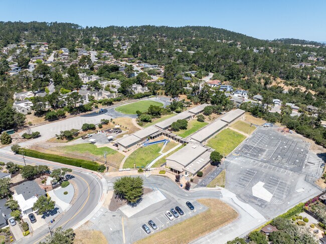 Monterey Vista's Monte Vista Middle School encourages students to reach their full potential.