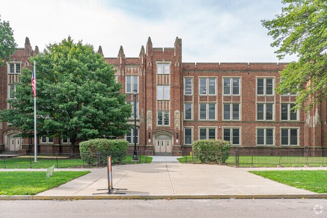 Wilbur Wright School offers the West Boulevard neighborhood a dynamic learning environment.