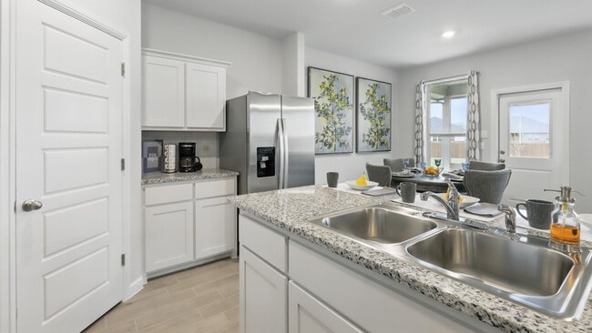 9649 McClane Farm Dr, Crowley, TX 76036 - photo 7