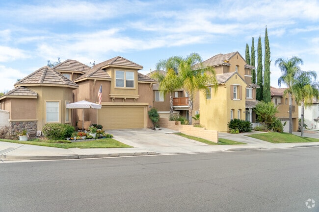 Welcoming homes line the streets of Temecula, blending city living with wine-country charm.