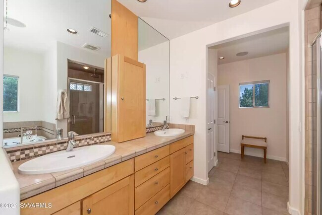 185 Arroyo Pinon Dr unit Luxury home, Sedona, AZ 86336 - photo 6