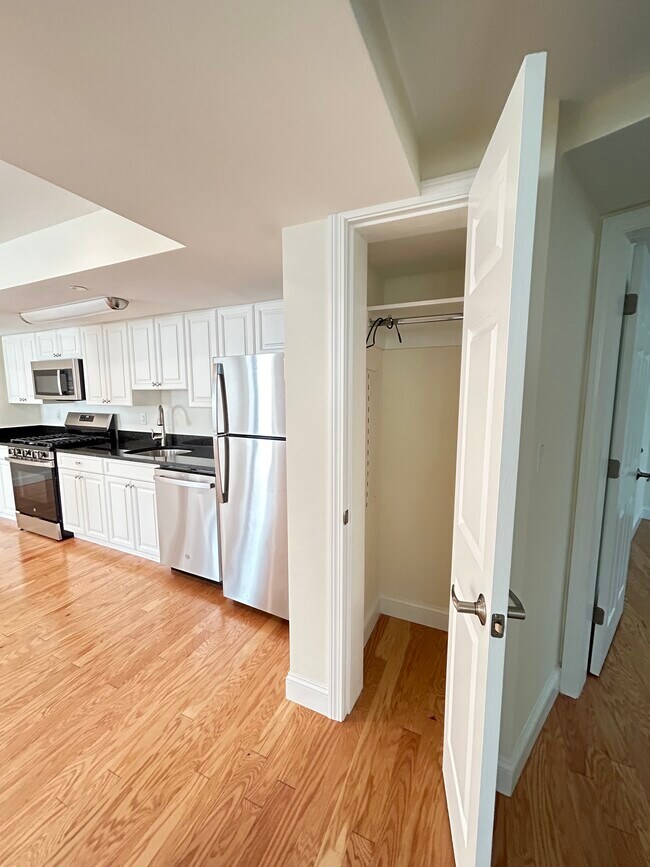 1 Langdon Square unit 4, Cambridge, MA 02138 - photo 7