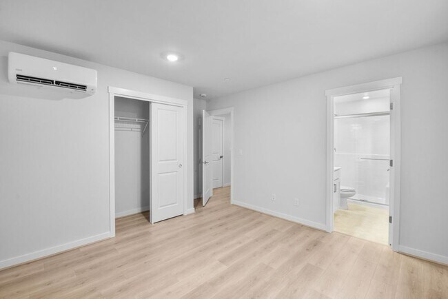 13216 NE 127th Way unit C, Kirkland, WA 98034 - photo 6