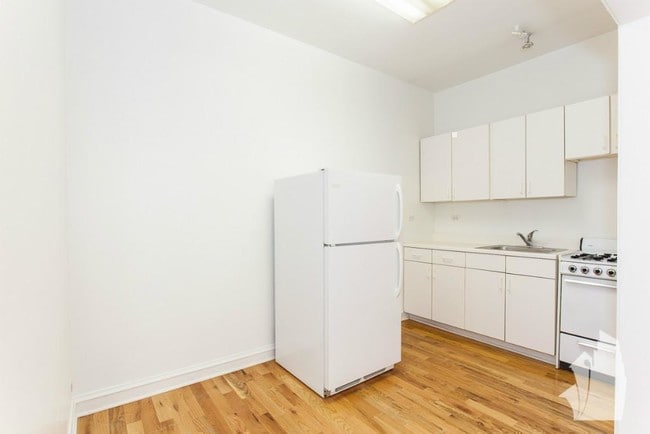 540 W Wellington Ave unit X204, Chicago, IL 60657 - photo 5