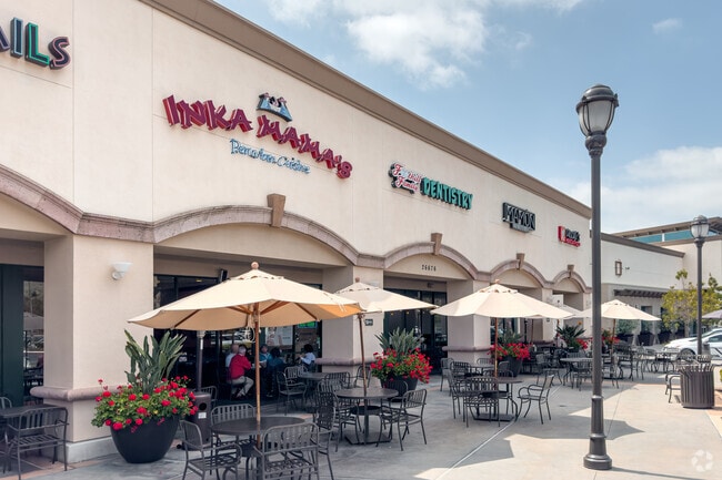 Dining options are plentiful at the Foothill Ranch Towne Center.