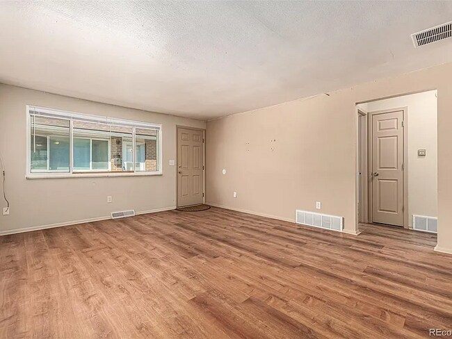 1601 Nome St, Aurora, CO 80010 - photo 4