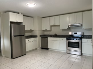177 West St, Hatfield, MA 01088