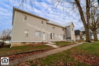 328 N State St Unit 2, Kendallville, IN 46755