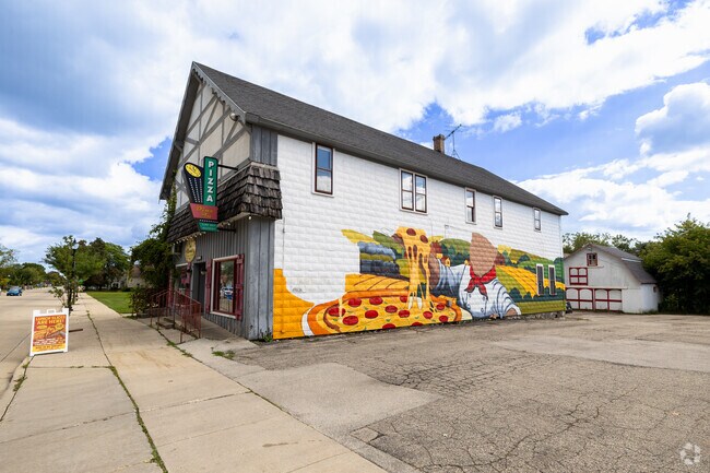 Tony Maronni’s is the go-to pizza stop for  many Lisbon residents.