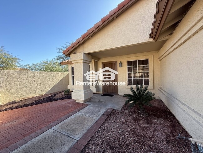 2819 E Calavar Rd, Phoenix, AZ 85032 - photo 2
