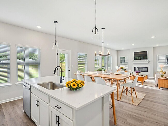 2878 Sweet Red Cir, Braselton, GA 30517 - photo 5