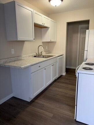 1025 Smetana Rd Unit 3, Hopkins, MN 55343