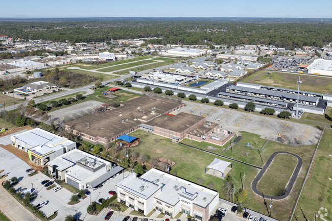 Ellisor Elementary is located in the fast growing community of Magnolia.
