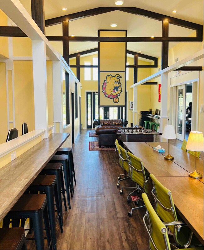 Campus Creek Townhomes, Big Rapids, MI 49307 - photo 3