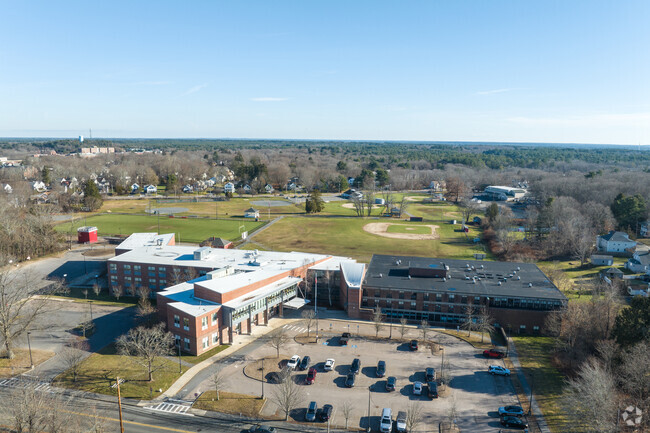 Williams Intermediate School is a public middle school in Bridgewater.