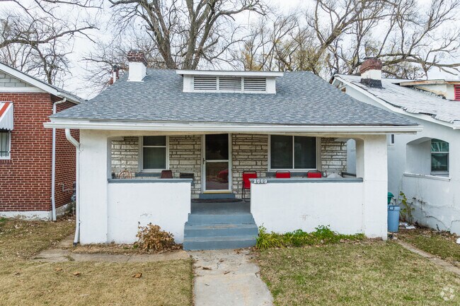 A covered patio provides shade from the sun for a home in Wells/Goodfellow.