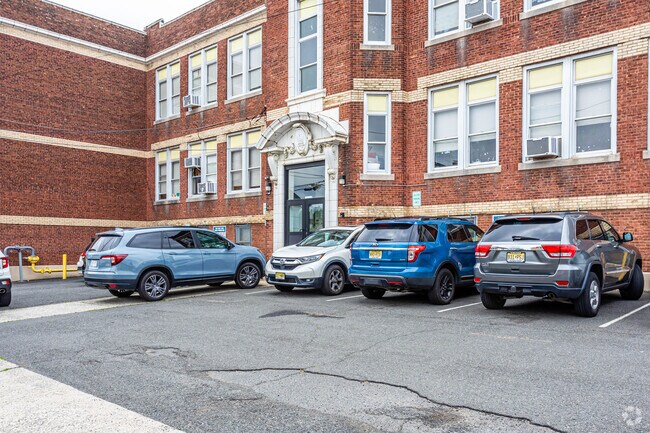 Moshe Aaron Yeshiva High School