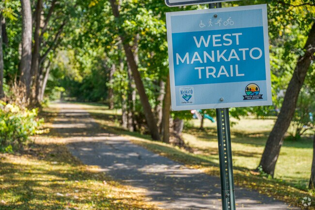The West Mankato Trail runs through the Blue Earth Park neighborhood.