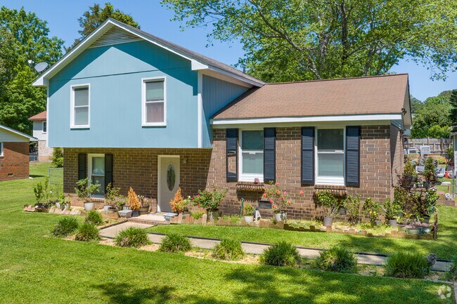 Established Garner neighborhoods include split‑level homes.