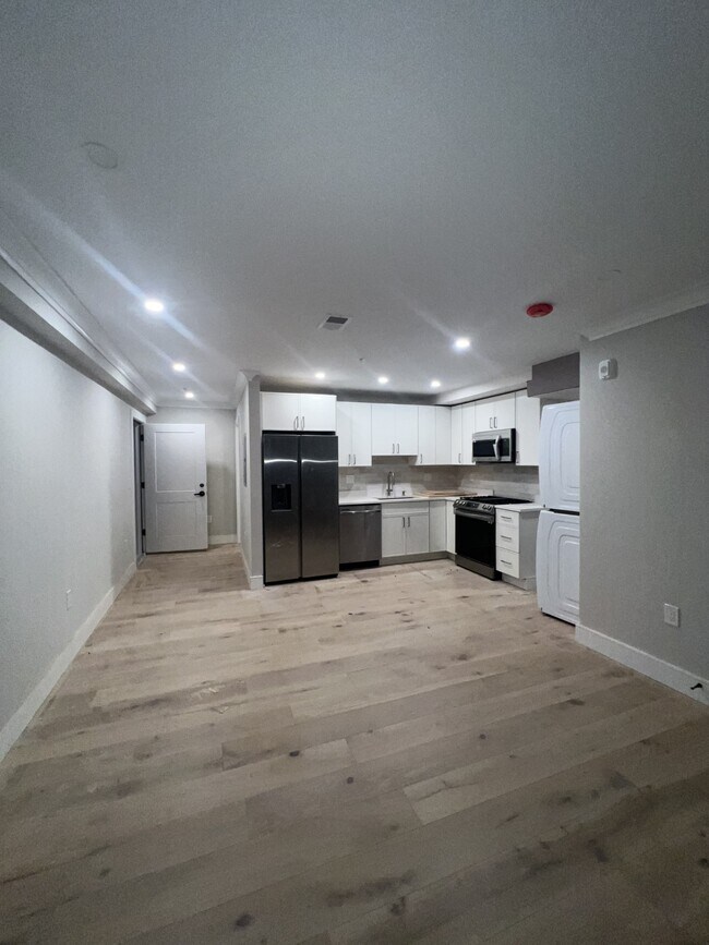 9 Everett St unit 1, Allston, MA 02134 - photo 2