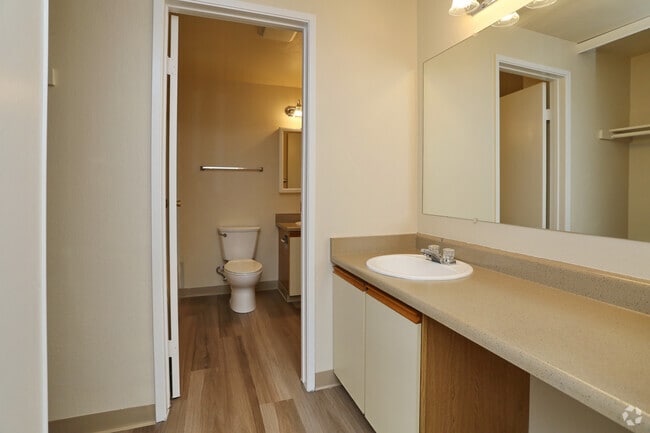 Windstone, Everett, WA 98204 - photo 2