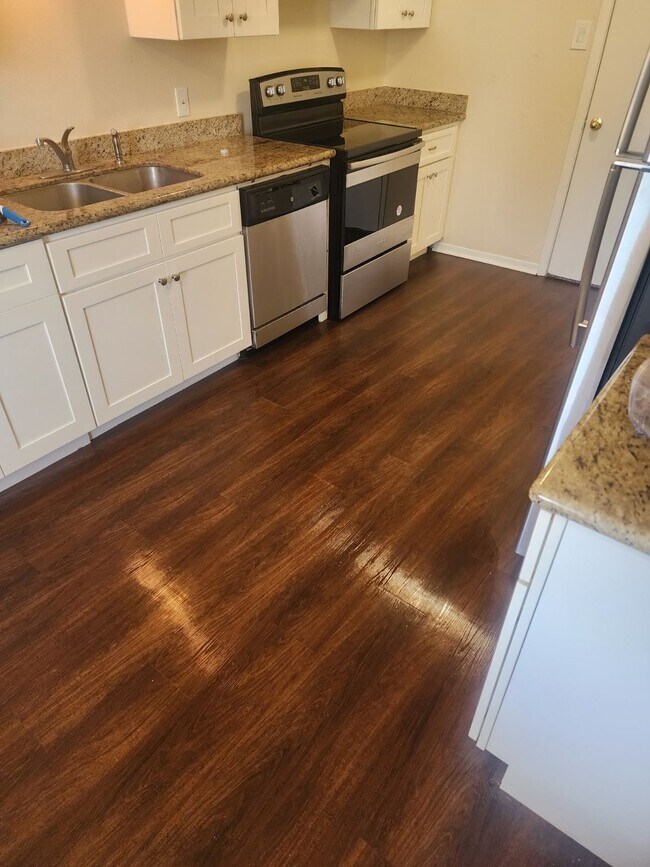 1960 Camelot St Unit Francis, Orange, TX 77630