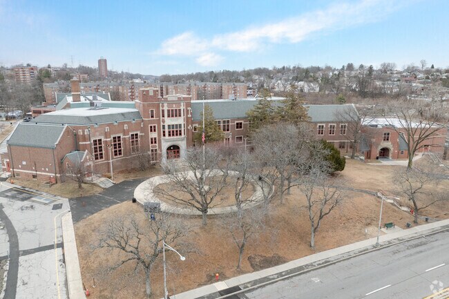 Roosevelt High School – Early College Studies recently joined Early College Studies.