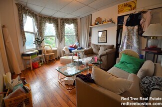 846 Huntington Ave Unit 2, Boston, MA 02115