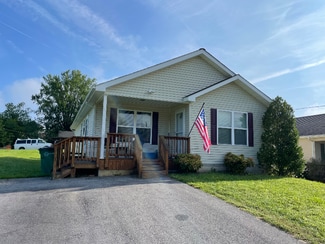 730 Harless St, Christiansburg, VA 24073