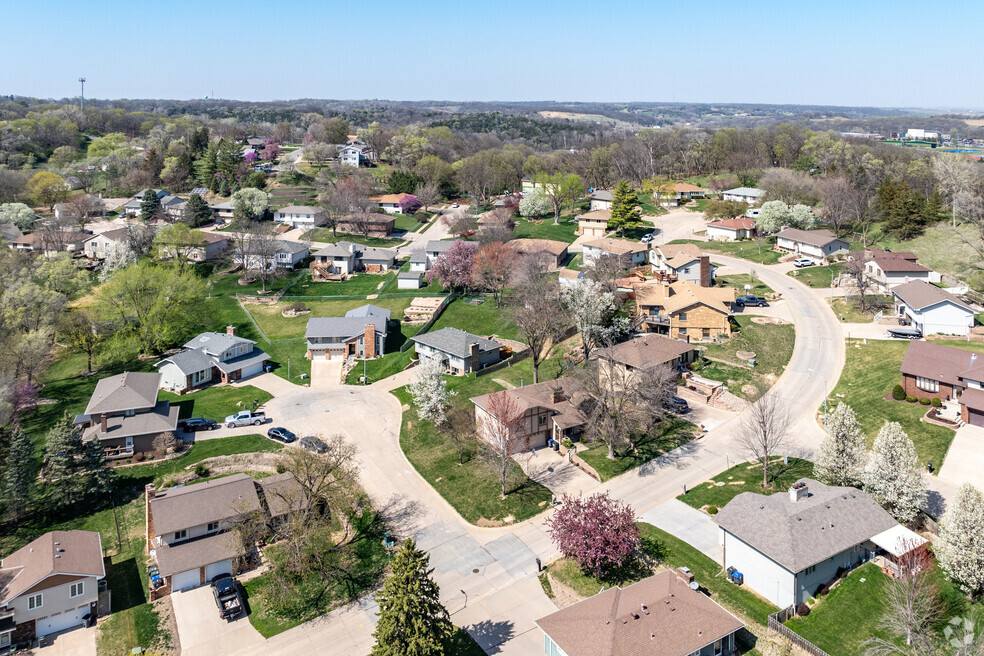 NH_McPhersonHills_562525_P1_V1_AS_042425
