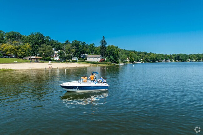 Boating and water sports are allowed on the 116 acres Lake Beseck.