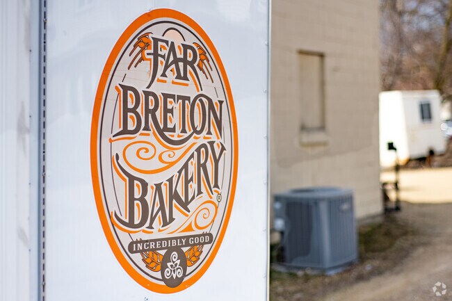 Logo for Far Breton Bakery, A Local Independent Bakery Truck that was Established in 2019