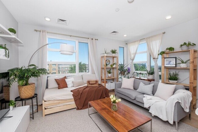 1691 Commonwealth Ave unit 402, Brighton, MA 02135 - photo 2