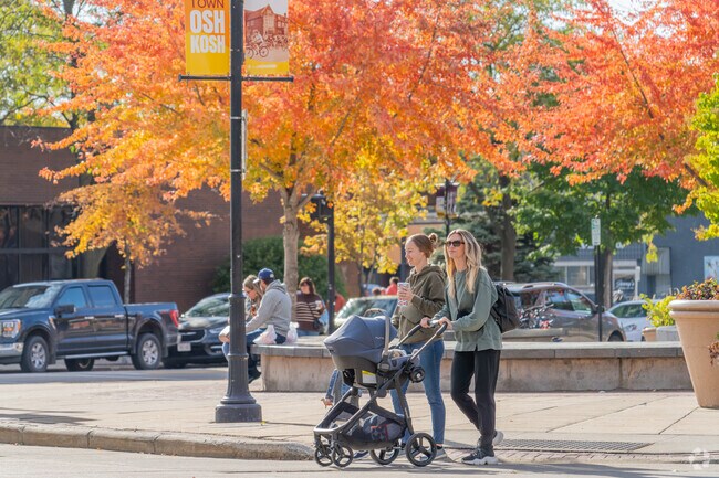 Less than 2 miles away, Woodland Park residents can easily enjoy life in downtown Oshkosh.