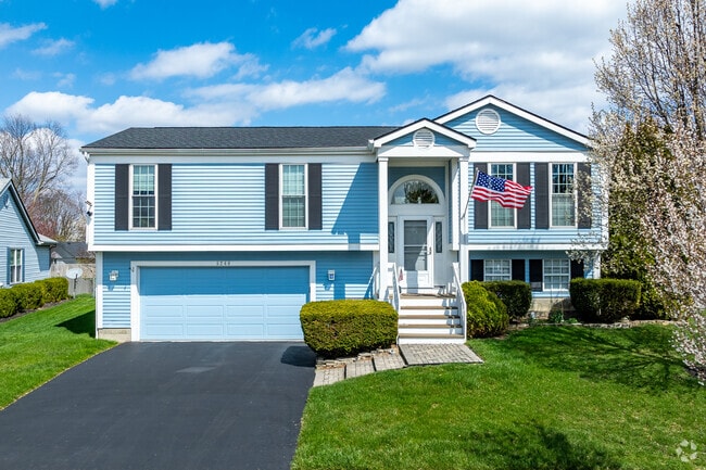 Split-level homes are common in the Cross Creek neighborhood.