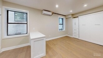 31-35-35 India St unit 202, Boston, MA 02110 - photo 2