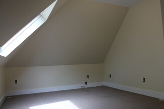 81 Adams St, Burlington, VT 05401