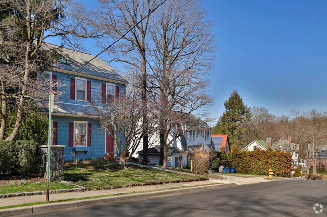 Colonial and Cape Cod styles dominate this resident street in Ardsley NY.
