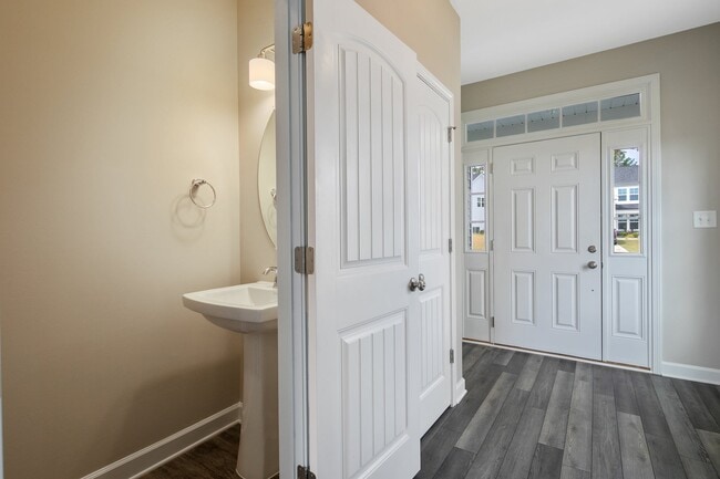 258 Rough Ridge Trail, Aberdeen, NC 28315 - photo 3