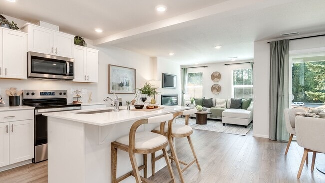 4430 SE Fishers Creek Dr, Vancouver, WA 98683 - photo 3