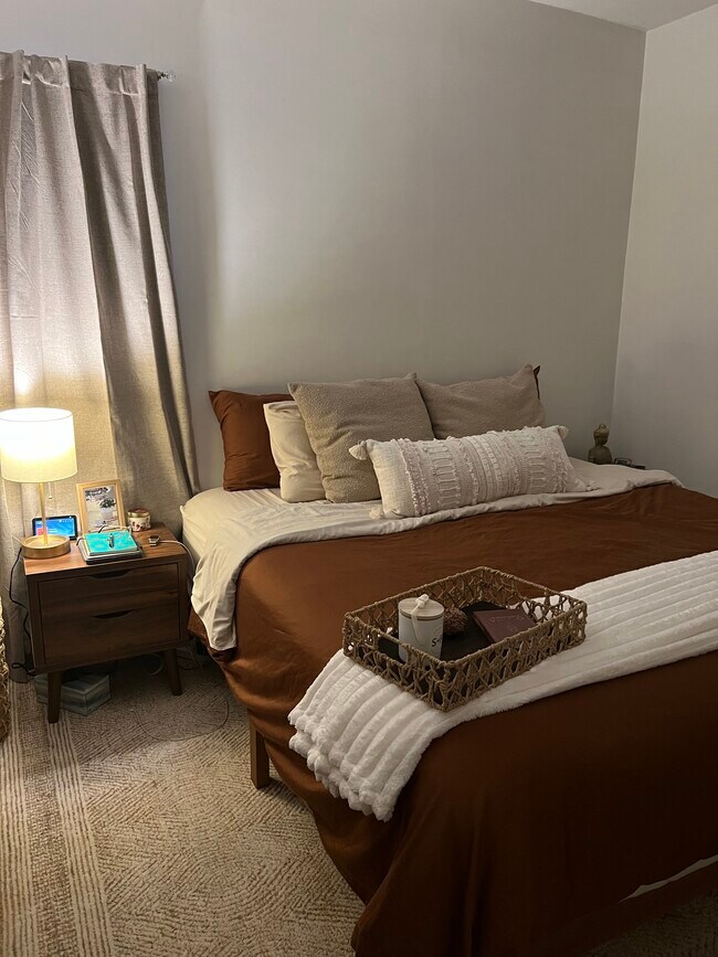 5011 N Lawndale Ave unit 2, Chicago, IL 60625 - photo 2