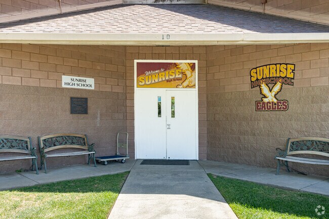 A brand new banner at the entrance to Sunrise High School welcomes Avenal students.
