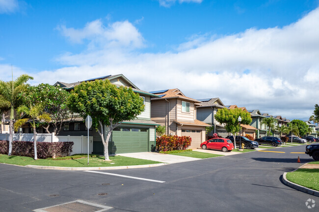 Subdivisions in Ocean Pointe are well-maintained and feature above-average construction.