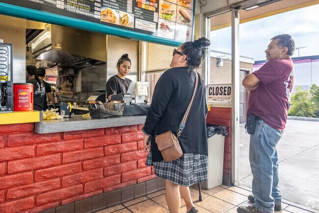 Indulge in the delightful flavors of Johnny's Burgers in Casa Blanca.