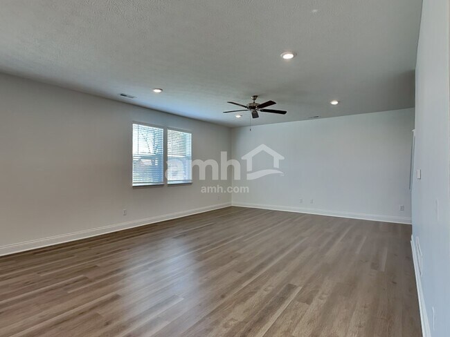 204 Kramer Mills Dr, Columbus, OH 43110 - photo 6