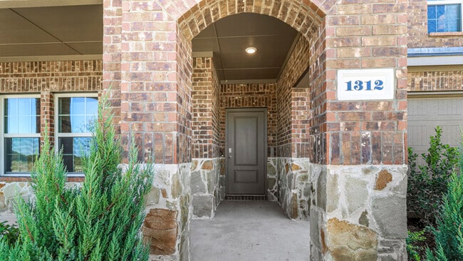 187 Charismatic Rd unit 36201498, Waxahachie, TX 75165 - photo 4