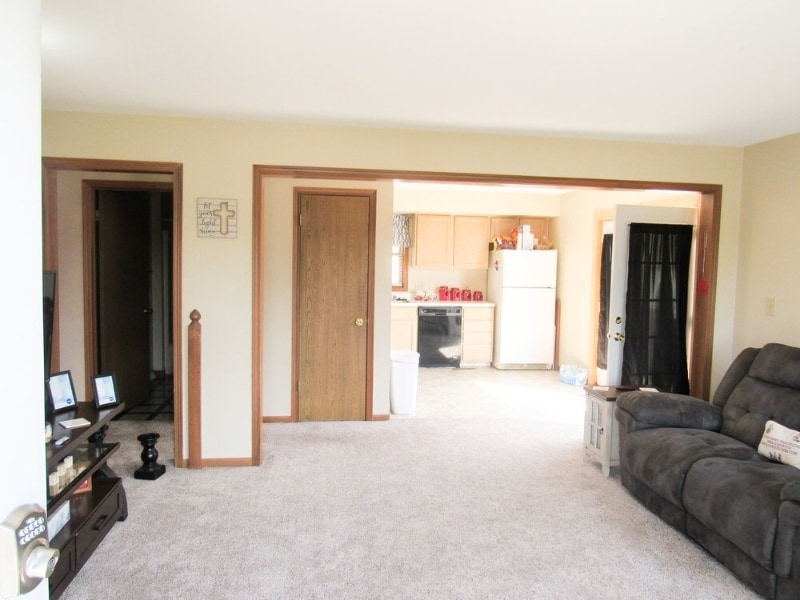 607 Marvin Ave, Grinnell, IA 50112 - photo 1